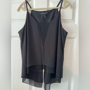BCBG Mesh V Top 🖤